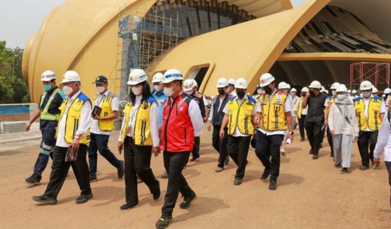 tingkatkan-layanan-wisata-menteri-basuki-renovasi-taman-mini-indonesia-indah-tmi
