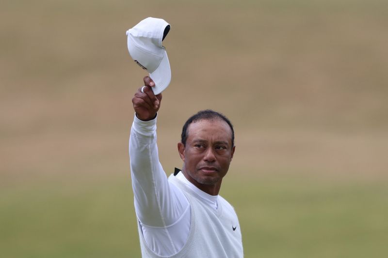 2022-07-15T175822Z_903106506_UP1EI7F1DX8M1_RTRMADP_3_GOLF-OPEN