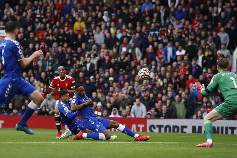 antarafoto-britain-soccer-premiereleague-mu-02102021