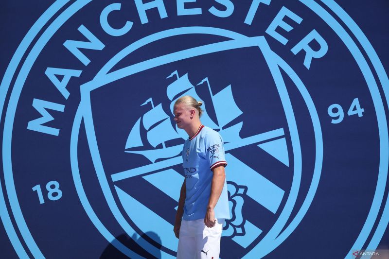 2022-07-10T141047Z_312071891_UP1EI7A13DXAE_RTRMADP_3_SOCCER-ENGLAND-MCI