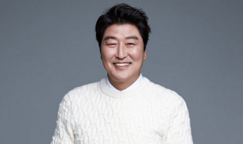 Song Kang-ho Donasi 2 Miliar Ke Yayasan 'Hope Bridge'