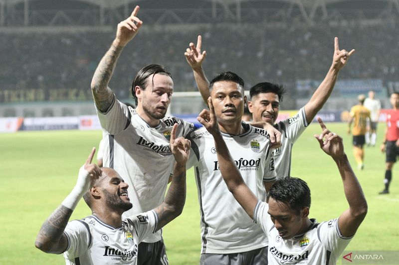 antarafoto-bhayangkara-fc-melawan-persib-bandung-240722-fm-4_1