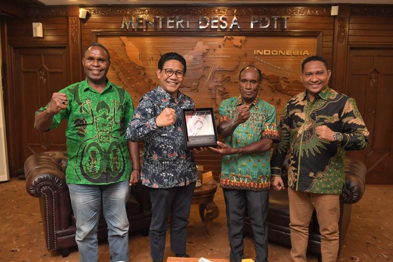 Menteri_Desa_PDTT_25-7-2022