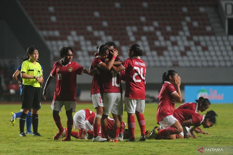 antarafoto-timnas-indonesia-kalahkan-kamboja-penyisihan-aff-women-u18-24072022-f