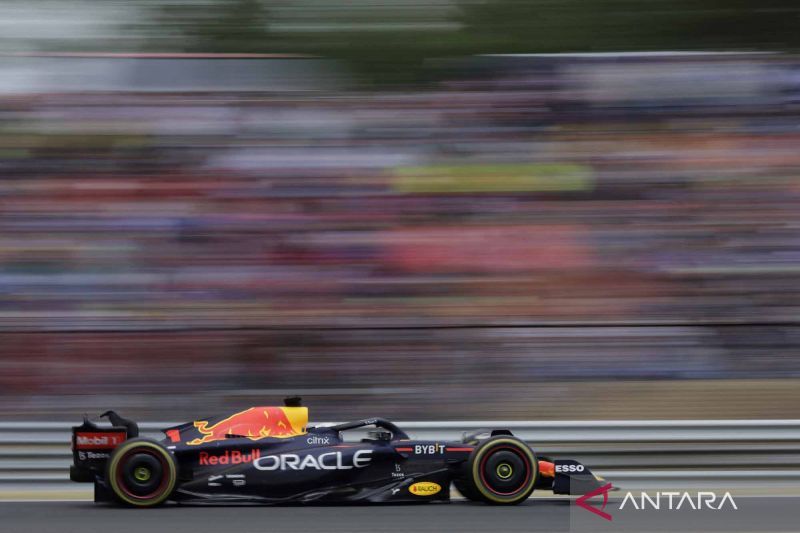 2022-07-31T134803Z_405538609_UP1EI7V12C1B2_RTRMADP_3_MOTOR-F1-HUNGARY