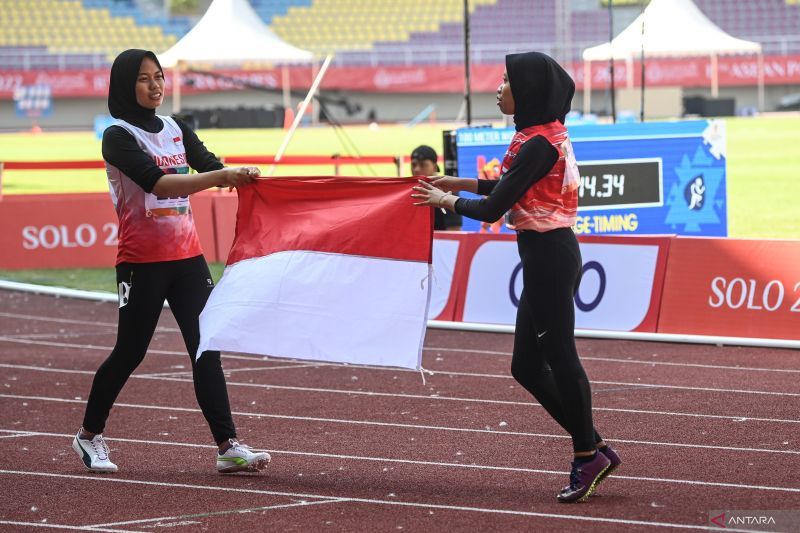 antarafoto-emas-lari-100-meter-putri-apg-2022-010822-hnd-4