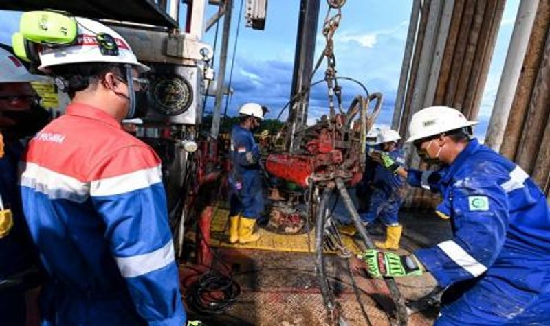 para-pekerja-pt-pertamina-hulu-rokan-phr-sedang-melakukan_220720162944-423