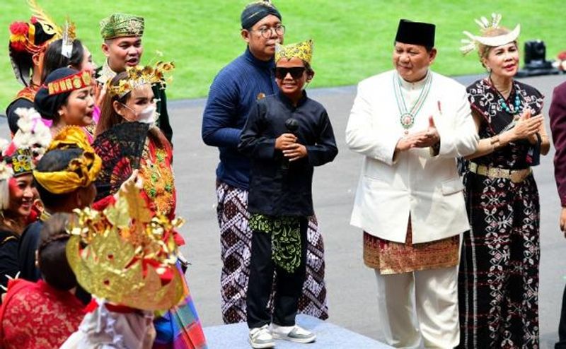 prabowo_joget_di_istana_ist