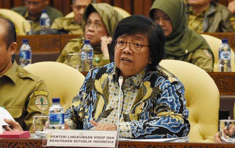 menteri lhk siti nurbaya