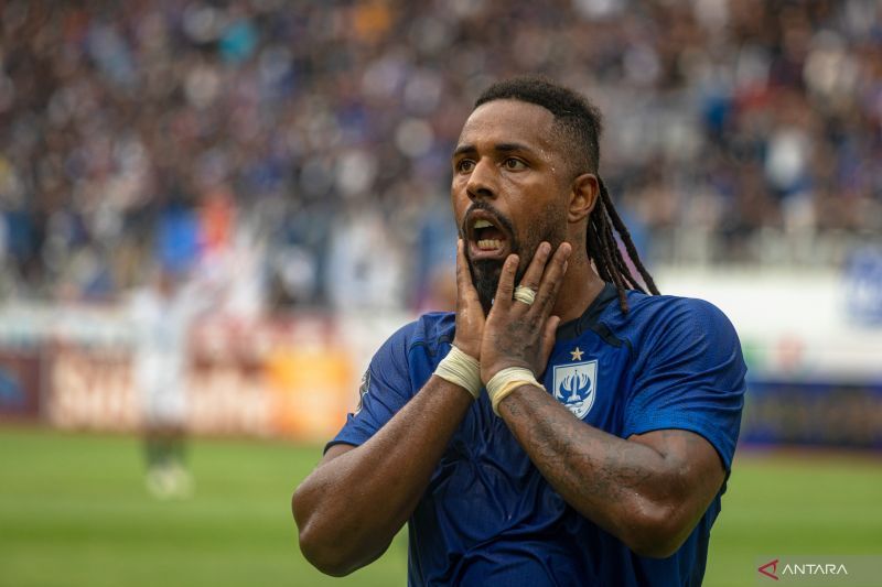 antarafoto-psis-semarang-dikalahkan-arema-fc-pada-semifinal-leg-1-piala-presiden