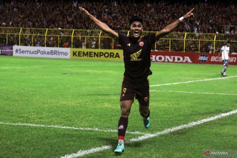 antarafoto-psm-makassar-menang-melawan-persib-bandung-290822-abhe-3