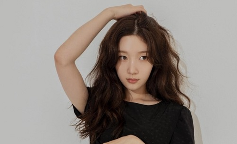정채연