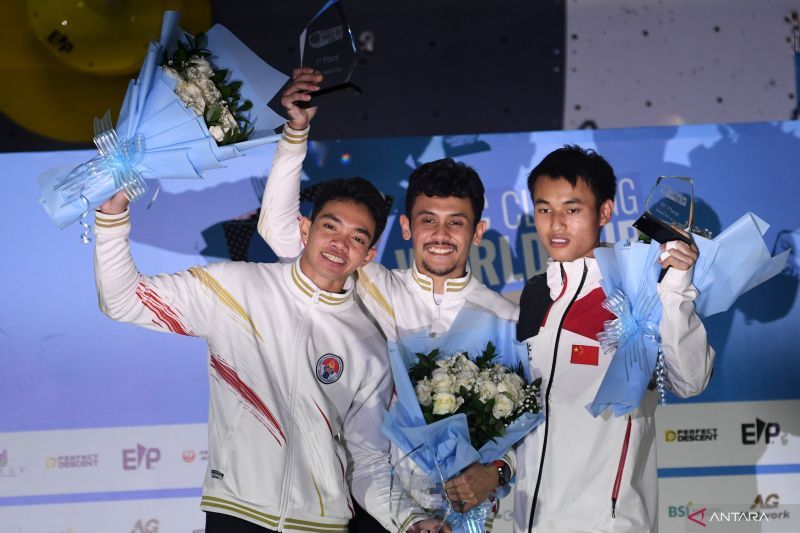 antarafoto-veddriq-juara-umum-piala-dunia-panjat-tebing-240922-app-6_1