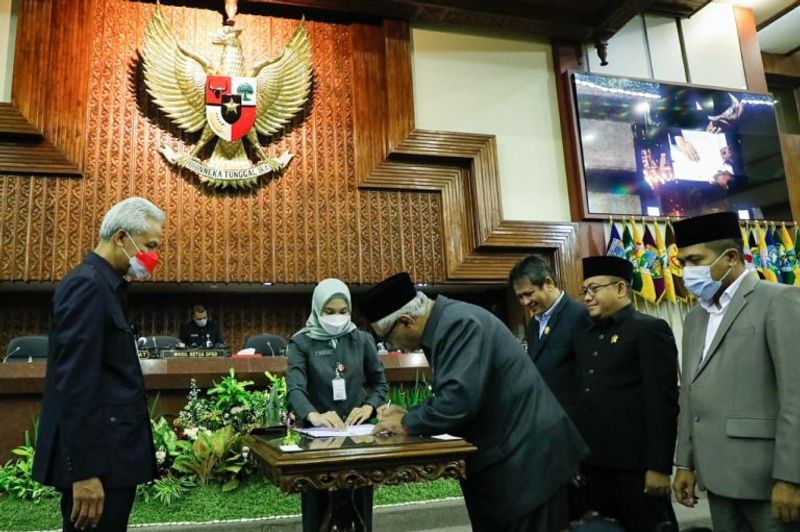 Raperda-APBD-Perubahan3-768x511