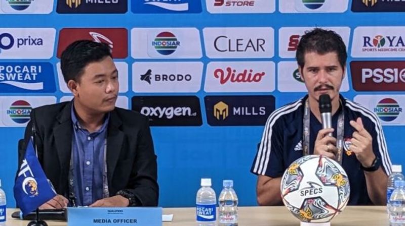 pelatih-tim-nasional-uni-emirat-arab-uea-u-17-alberto-gonzalez