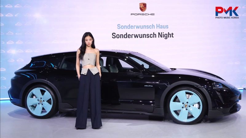 Porsche Rilis Supercar Taycan 4S Cross Turismo Khusus Untuk Jennie BLACKPINK