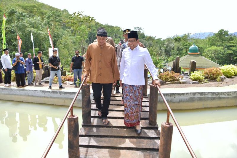 Menteri_Desa_PDTT_16-10-2022_1