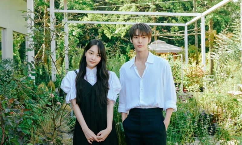 Kolaborasi yang Tidak Disangka, Doyoung NCT Berduet Dengan Kim Minha 'Pachinko'