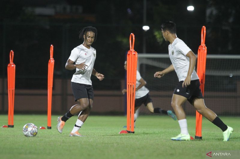 antarafoto-latihan-tim-u-20-indonesia-130922-ma-1