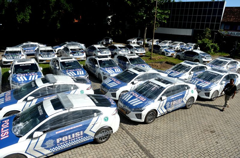 mobil listrik