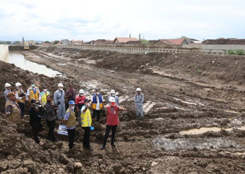 banjir-mangkang2-768x547