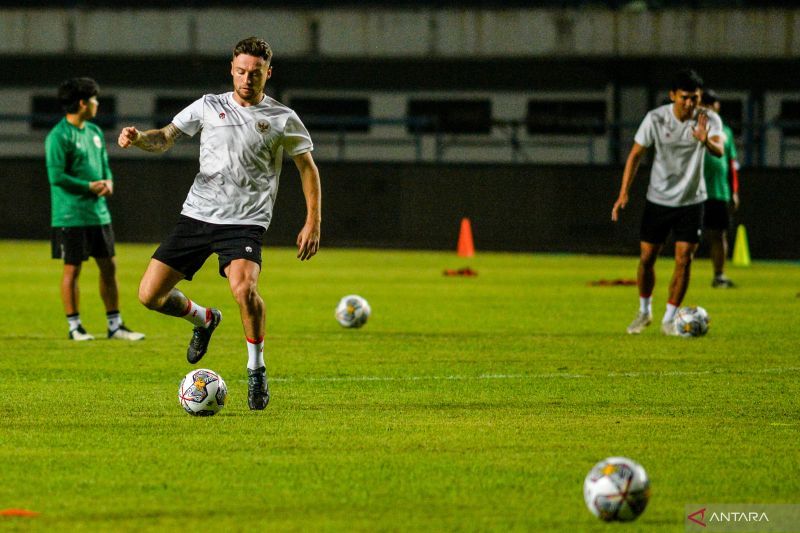 antarafoto-latihan-timnas-indonesia-jelang-fifa-matchday-230922-rai-8