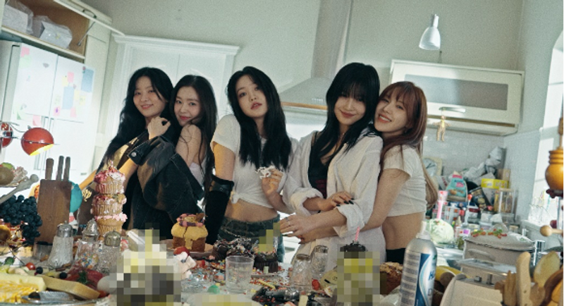 RED VELVET Mengambil Sampel Dari 'Rhapsody In Blue' Untuk Lagu 'Birthday'