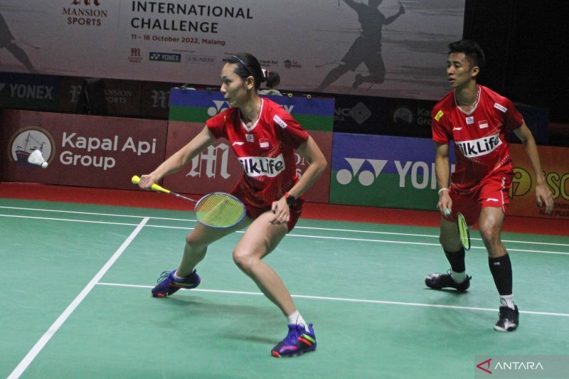 antarafoto-dejan_gloria-juara-ganda-campuran-indonesia-international-challenge-1
