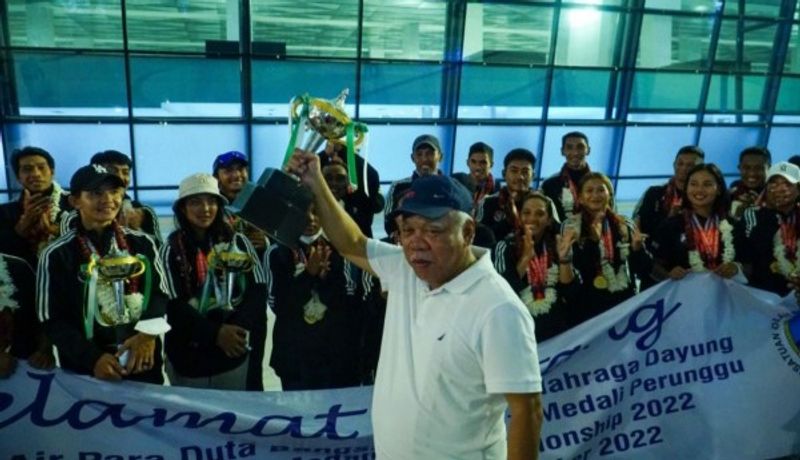 tim-dayung-indonesia-di-thailand-dulang-11-emas-menteri-basuki-pesan-jaga-presta