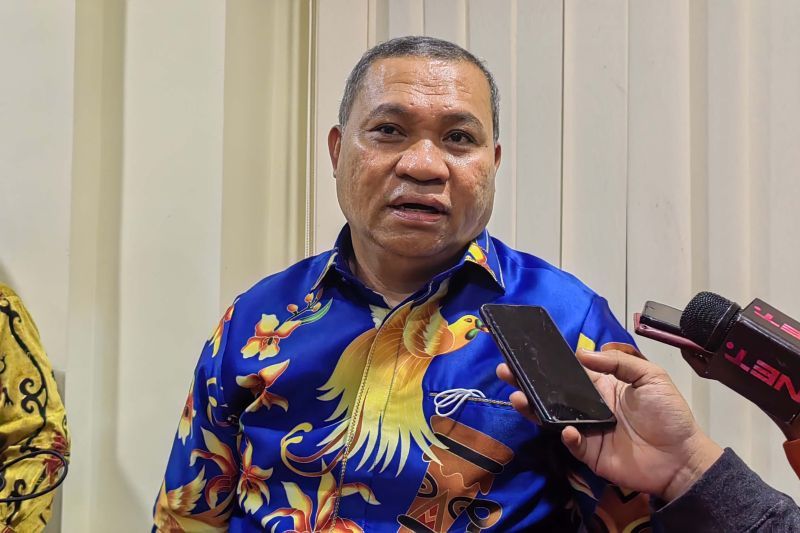 pengacara enembe rening