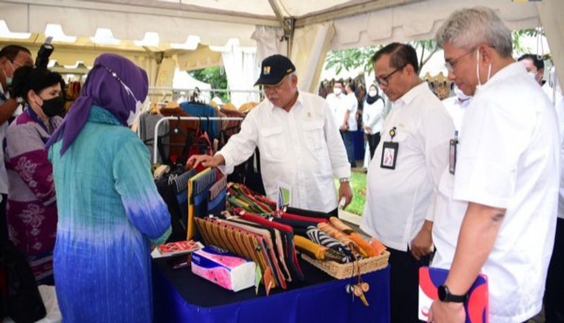 dorong-pemanfaatan-produk-dalam-negeri-kementerian-pupr-selenggarakan-pameran-um