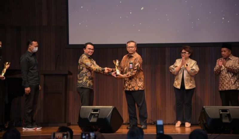 komitmen-kuat-tingkatkan-kualitas-permukiman-rakyat-kementerian-pupr-raih-pengha