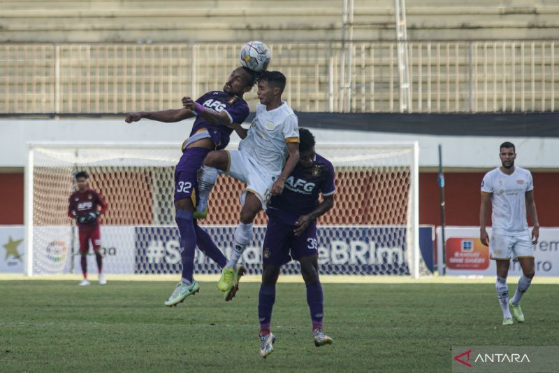 antarafoto-persik-kediri-kalahkan-dewa-united-171222-afa-5
