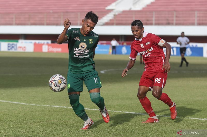 antarafoto-persebaya-melawan-persis-solo-211222-hnd-2