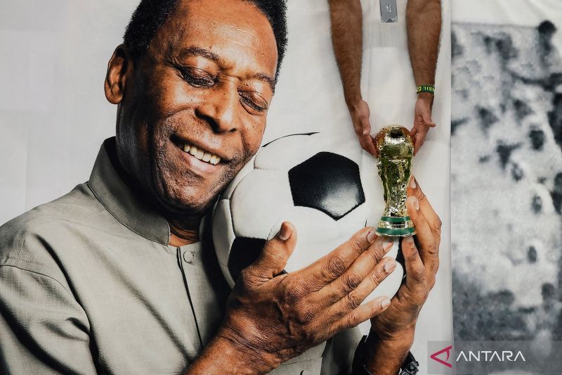 2022-12-02T000000Z_1739679301_UP1EIC21E4LD2_RTRMADP_3_SOCCER-WORLDCUP-CMR-BRA-RE
