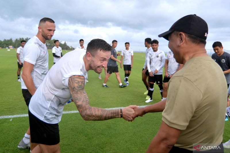 antarafoto-menpora-tinjau-pemusatan-latihan-timnas-031222-fik-4