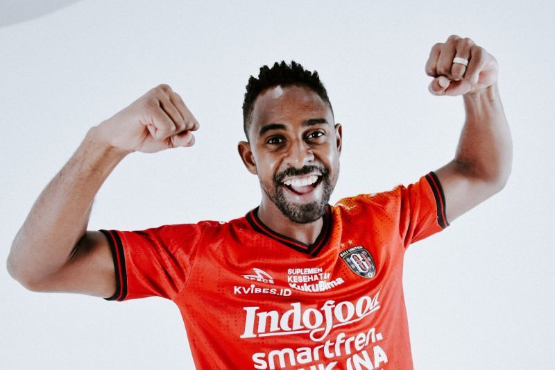 carvalho-bali-united