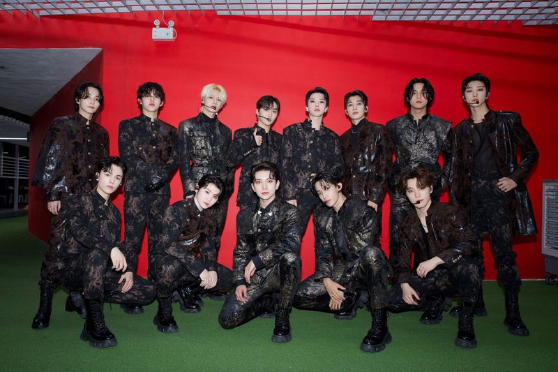 SEVENTEEN Berhasil Membawa Tiga Piala di Golden Disc Awards