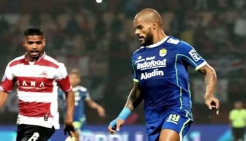 MADURA-UNITED-persib