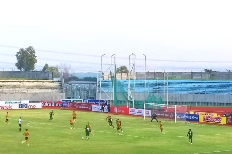 persebaya-vs-bhayangkara