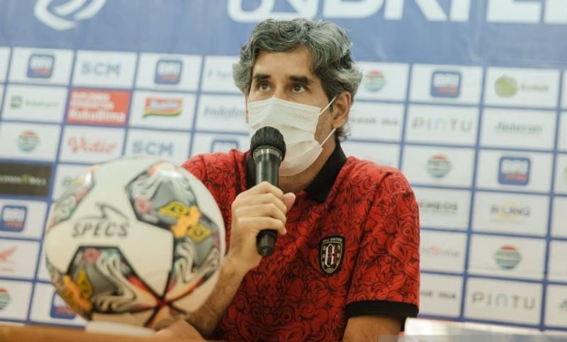 pelatih bali united