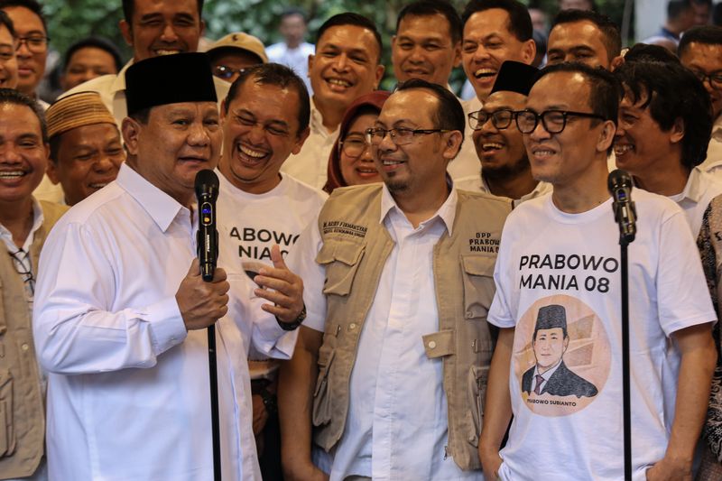 antarafoto-dukungan-jokowi-mania-kepada-prabowo-subianto-16022023-fzn-4