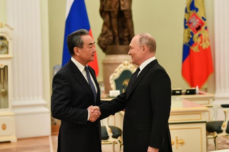 Wang Yi - Putin - China - Rusia