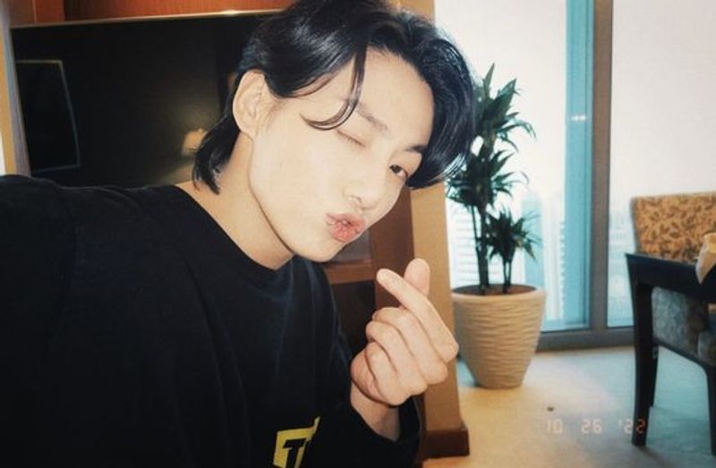 Jungkook BTS Hapus Akun Instagram dan Beri Klarifikasi