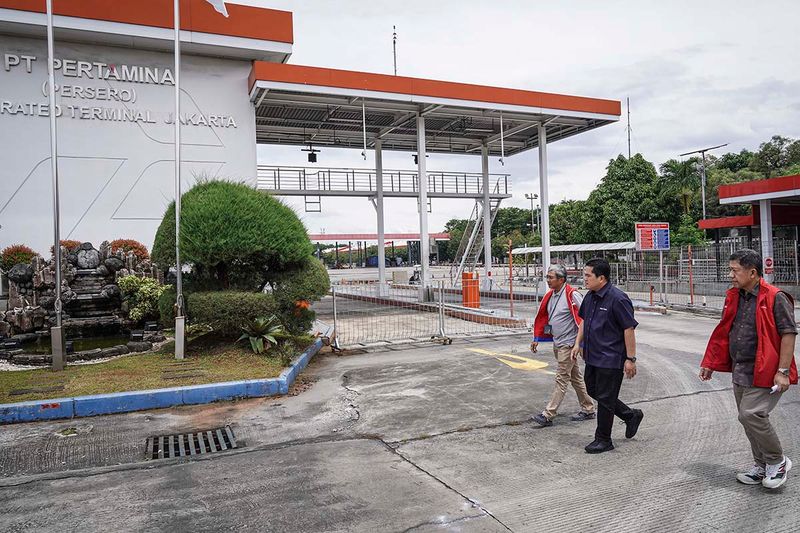 menteri bumn tinjau-pertamina-integrated-terminal-jakarta-01