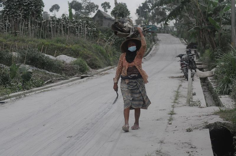 kegiatan-warga-lereng-merapi-normal-5