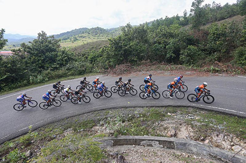 antarafoto-balap-sepeda-tour-de-aceh-120323-kha-3