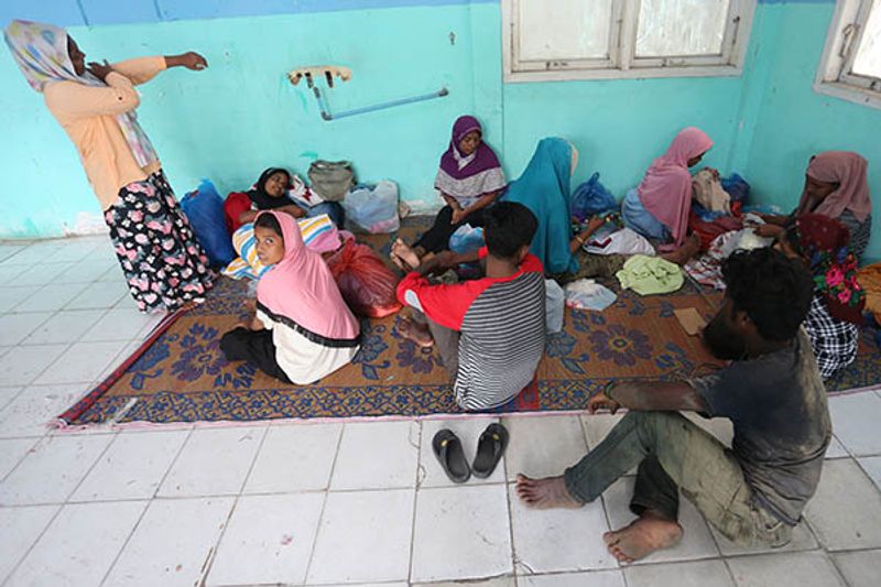 antarafoto-rohingya-kembali-mendarat-di-aceh-barat-daya-130323-syf-9