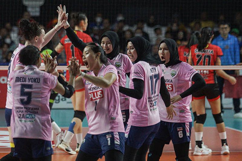 antarafoto-gresik-petrokimia-pupuk-indonesia-raih-juara-tiga-proliga-180323-afa-