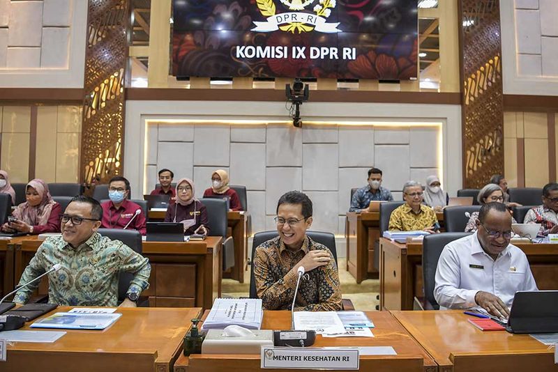 raker-komisi-ix-dpr-dengan-pemerintah-membahas-ruu-kesehatan-1